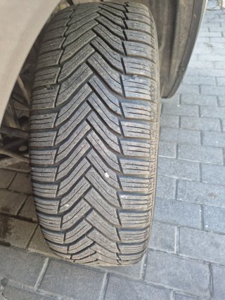 Michelin Alpine 215/55 R17 Invierno
