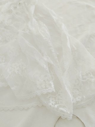 Vestido mini, modelo pájaro de Charo Ruiz