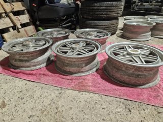 5 Llantas Targa R8