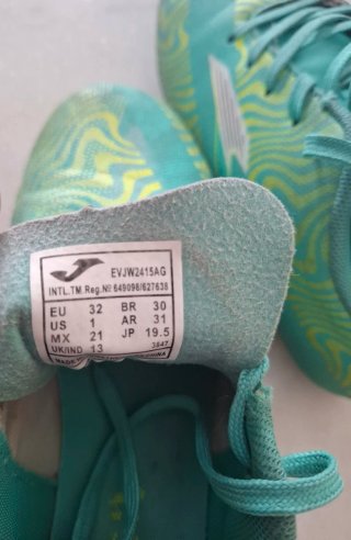 Botas de fútbol infantiles 32