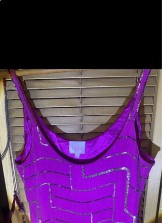Vestido corto de fiesta.  T.S/M