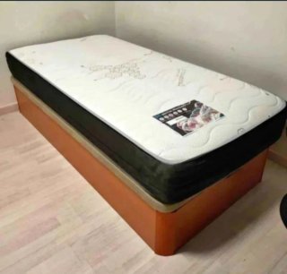 Canapé abatible con colchones viscoelástica