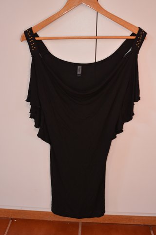 Top negro con lentejuelas