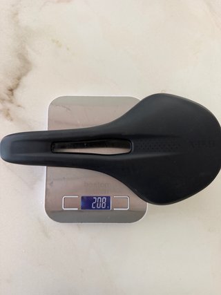 Sillín Fizik Antares Vento Carretera 140 mm