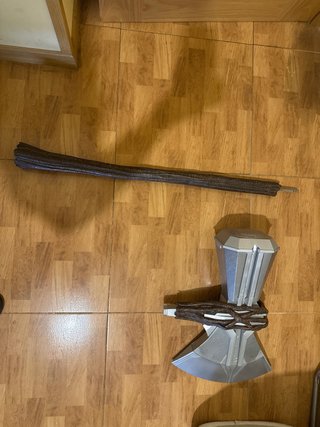 Réplica Hacha Stormbreaker Thor Oficial