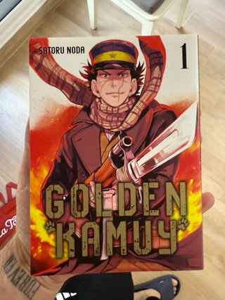 PACK MANGAS BLUE LOCK GOLDEN KAMUI Y UN ONE SHOT