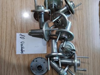13 Pomos Puerta Dorados