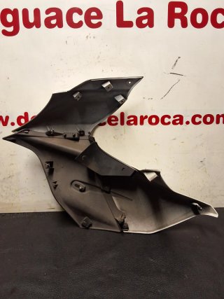 Carenado Superior Derecho Aprilia Mana 850