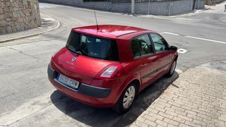 Renault Megane II 1.9 dCi 120 CV Rojo 2004