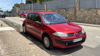 Renault Megane II 1.9 dCi 120 CV Rojo 2004