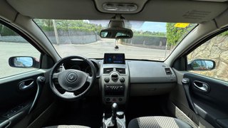 Renault Megane II 1.9 dCi 120 CV Rojo 2004