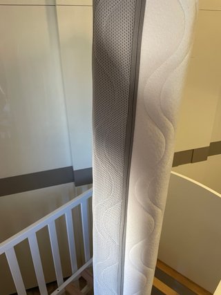 Cuna de madera nueva a estrenar