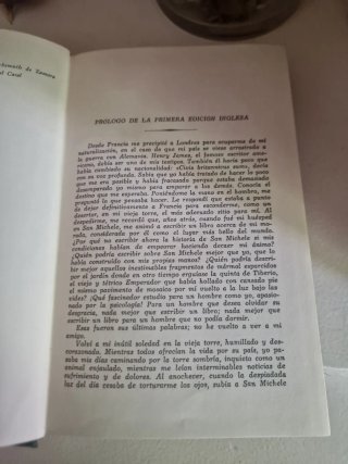 Libro antiguo. La historia de San Michele