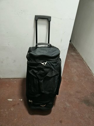 Bolsa de viaje Umbro con ruedas