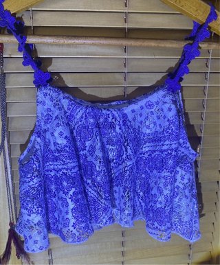 Top volantes encaje azul y blanco Review