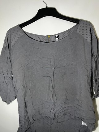 Blusa Stradivarius gris manga 3/4 XL