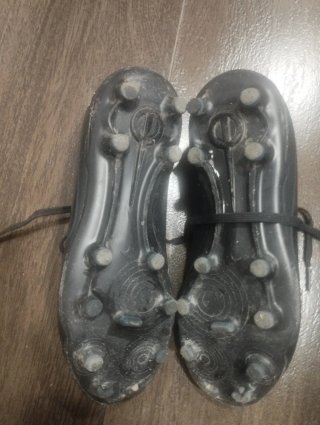 Botas de fútbol Nike negras talla 35