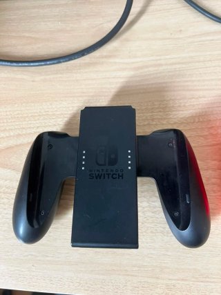 Nintendo Switch Seminueva Roja y Azul