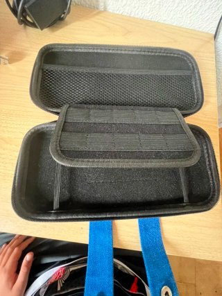 Nintendo Switch Seminueva Roja y Azul