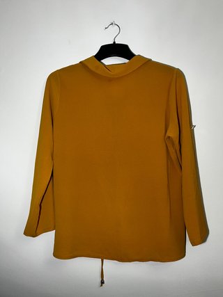 Blusa mostaza manga larga lazo XL