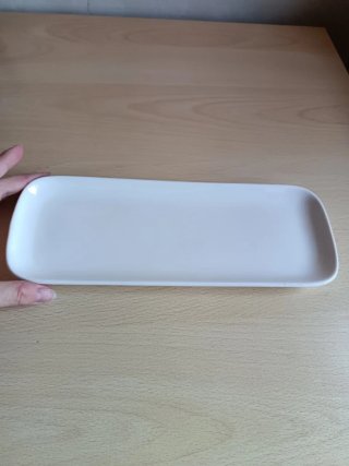 Piatto rettangolare in porcellana