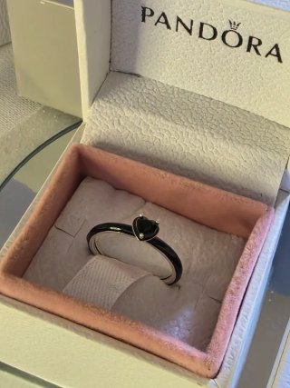Anillo Pandora Corazón Esmalte Negro Plata