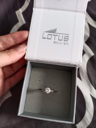 Anillo compromiso Lotus plata