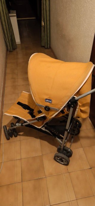 Carrito de bebé ligero y plegable