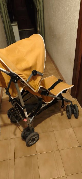 Carrito de bebé ligero y plegable