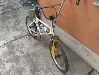 BMX custom con sospensioni