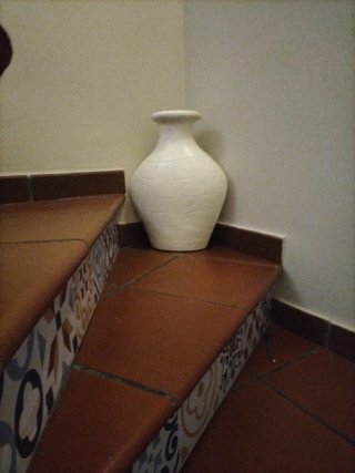 Juego 2 jarrones blancos decorativos