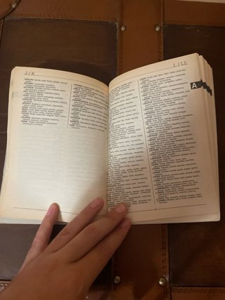 Diccionario de sinonimos y antonimos.