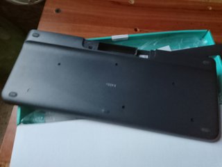 Teclado Logitech K400 Plus con Ratón Integrado