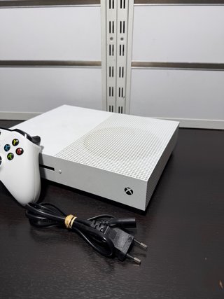 Xbox One S Bianca + Controller
