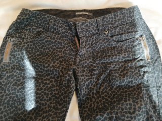 Pantalón estampado leopardo negro T34