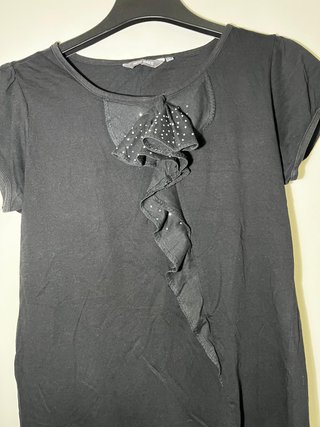Blusa New Saks L con volantes y pedrería