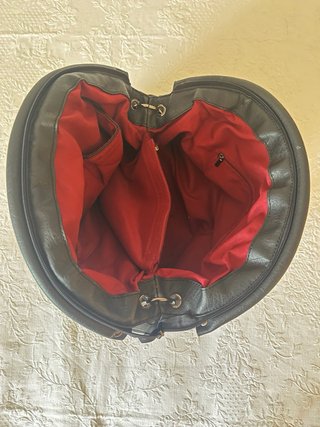 Borsa bauletto nera con tracolla