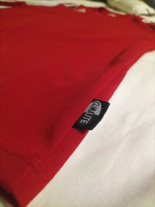 Camiseta Adidas Roja con Rayas Blancas
