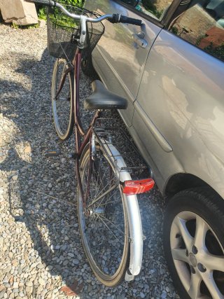 Bicicleta urbana con cesta