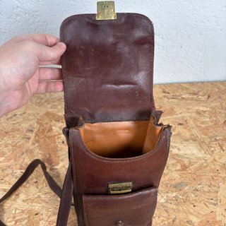 Vecchia custodia con tracolla in pelle Canon