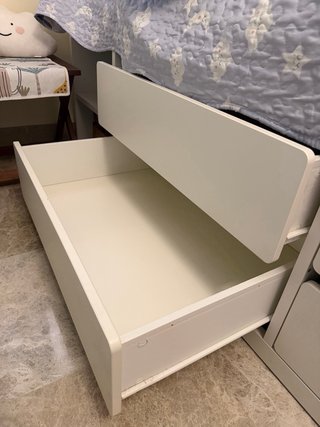 Estructura de cama blanca con almacenaje + colchón
