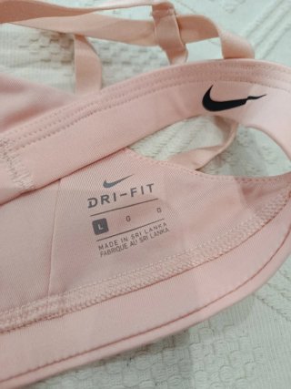 Top deportivo Nike rosa Talla L