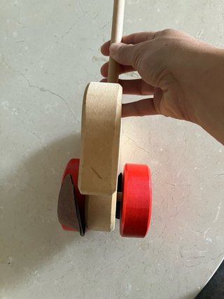 Pato de madera para empujar