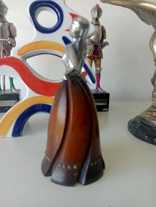 Figura Art Decó Mujer