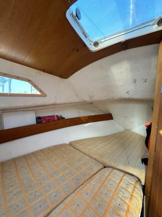 Velero Beneteau 7mmetros