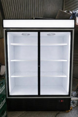 Nevera expositora refrigerada