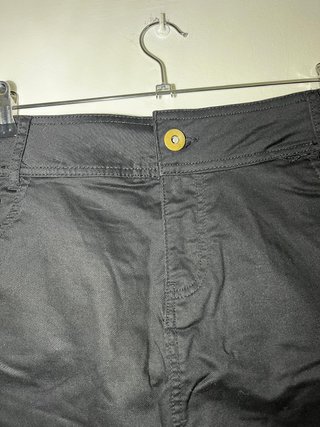Falda Zara corta negra Talla 42