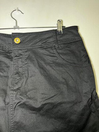 Falda Zara corta negra Talla 42