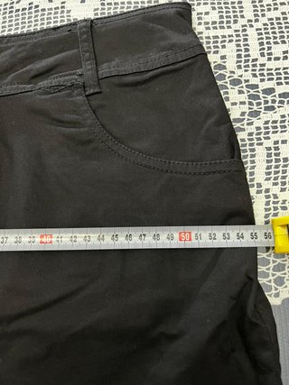 Falda Zara corta negra Talla 42