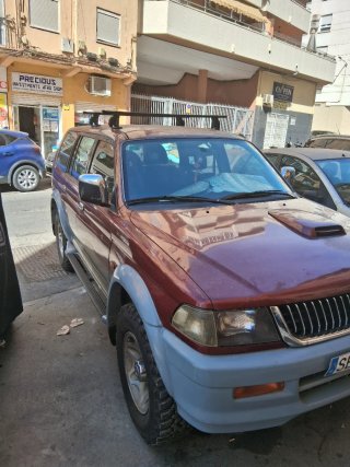 Mitsubishi Montero 1999